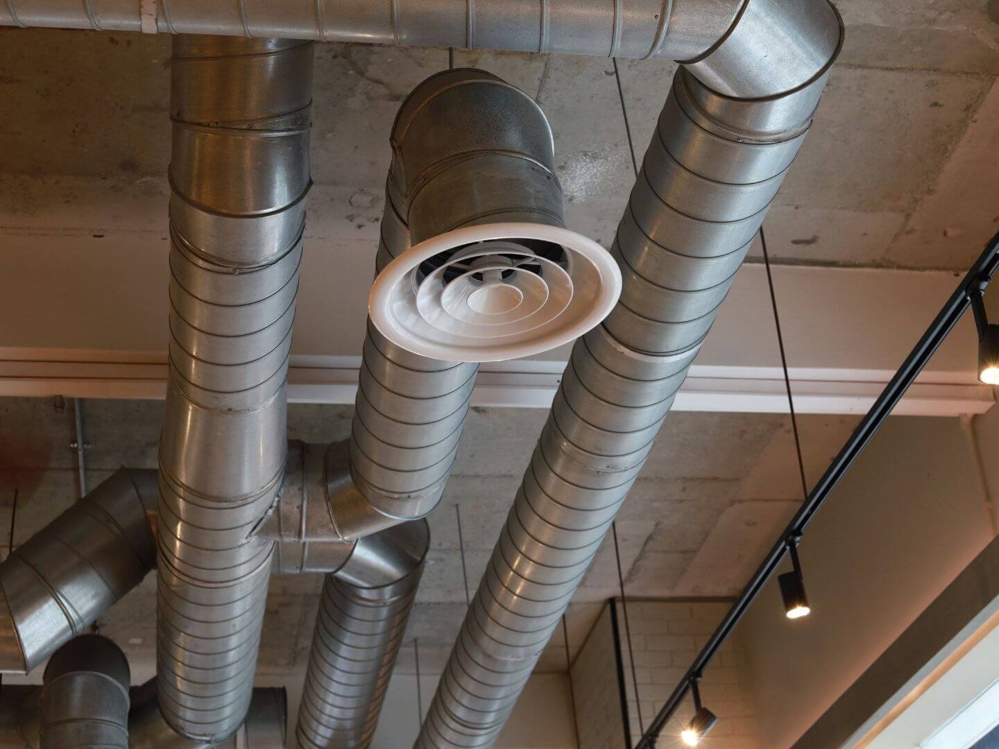 6 instalaciones-oneill-electricidad-climatizacion-energia-solar-aire-acondicionado-alicante-elche